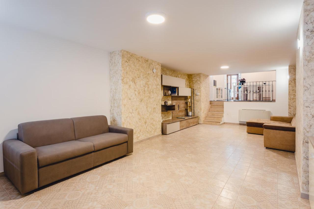 Convivo Apartment Palazzo Galateo Lecce Exterior photo