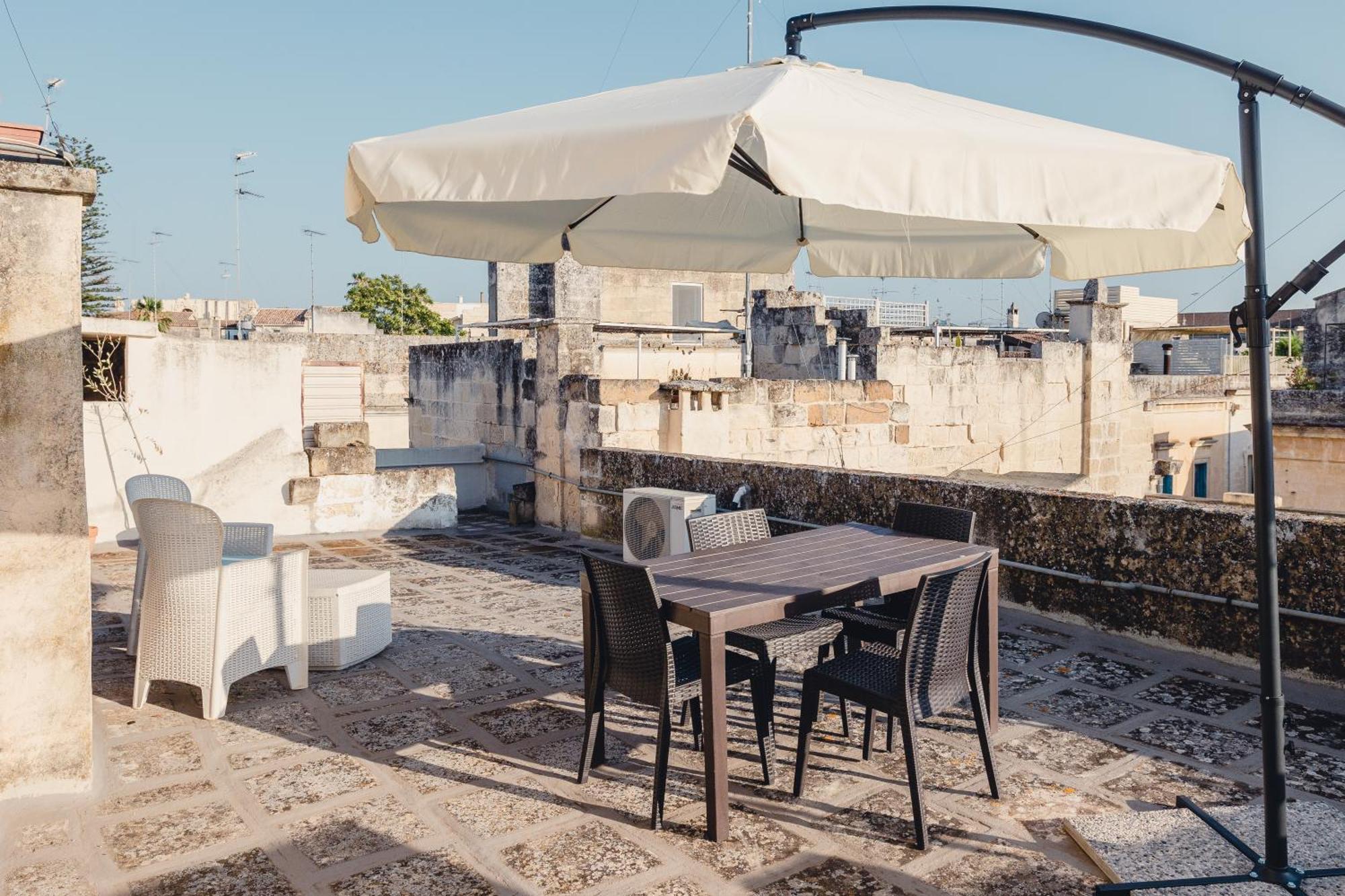 Convivo Apartment Palazzo Galateo Lecce Exterior photo